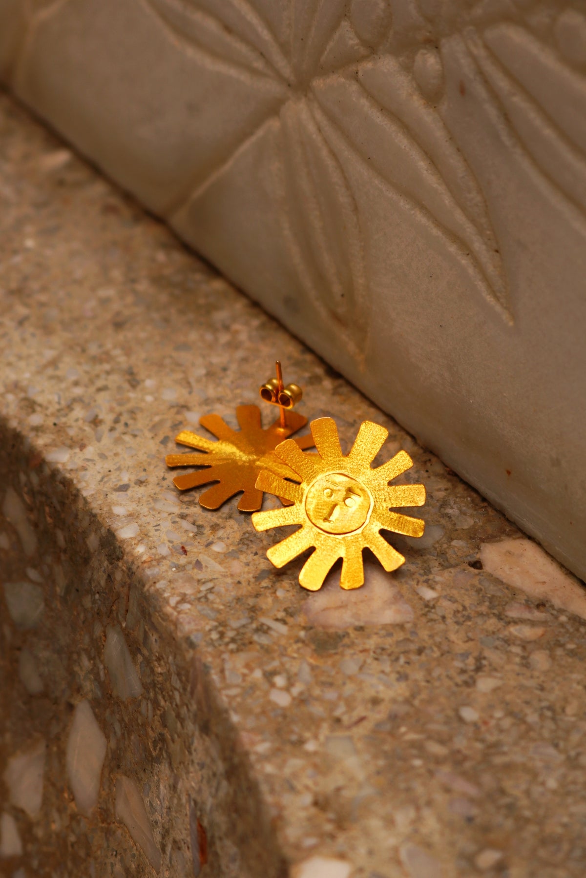 Luz gold earrings